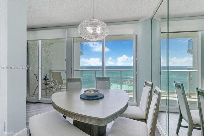 Building Photo - 16445 Collins Ave