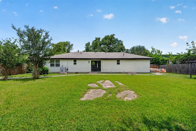 Building Photo - 1206 Riggs Rd