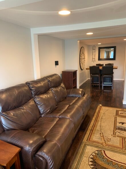 Leather Electric Couch and Recliners! - 231 S Water St