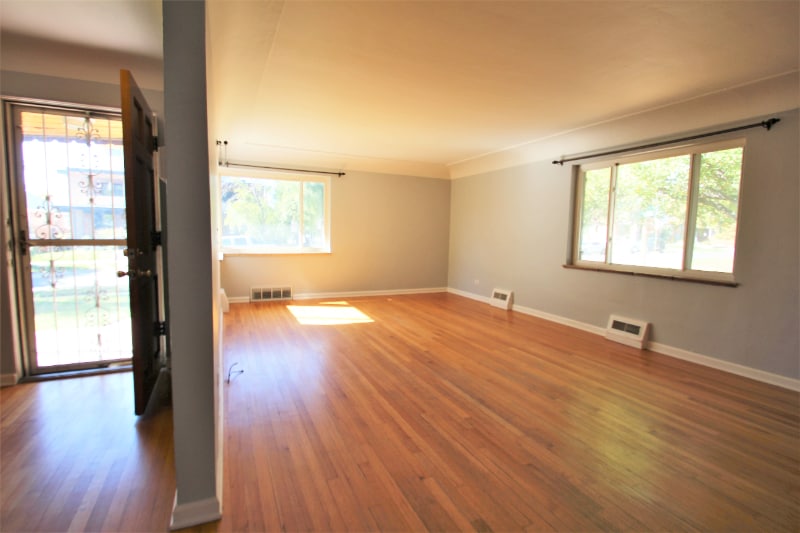 Building Photo - 2160 Osceola St