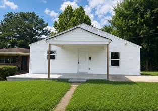 Building Photo - 5300 Ave I