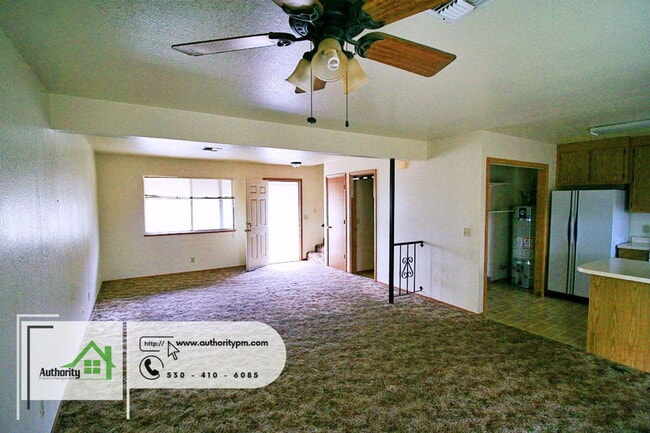 Building Photo - 3315 Magnums Way