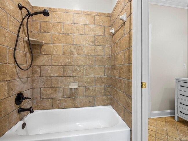 Building Photo - 3900 Turning Leaf Loop