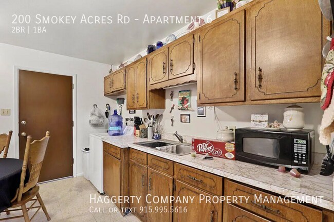 Building Photo - 200 Smokey Acres Rd