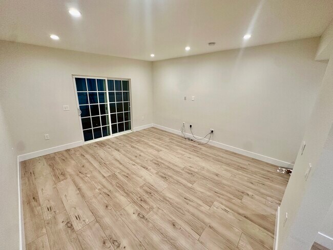 Building Photo - 19429 Lull St