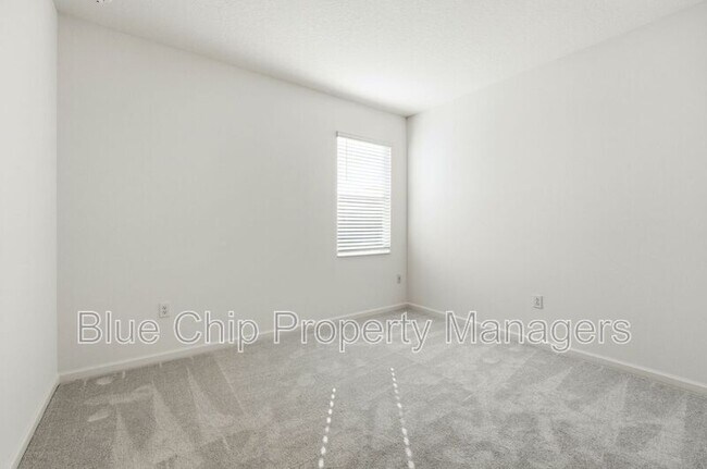 Building Photo - 211 Ballo Dr