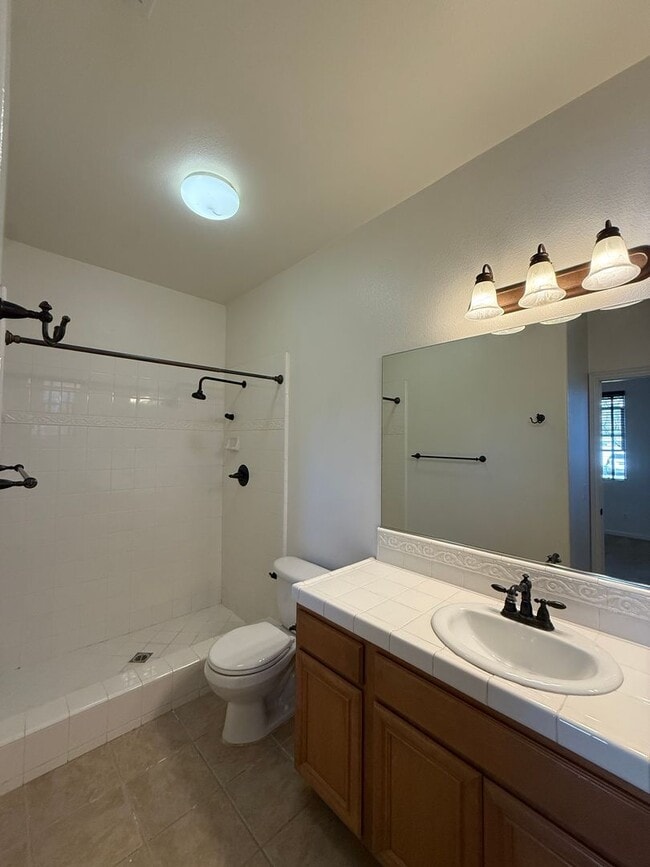 Building Photo - Centrally Located Single Story Home in Traditions