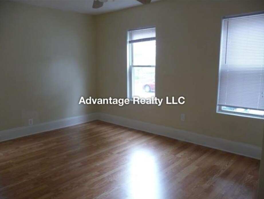 Building Photo - 40 Lambert St