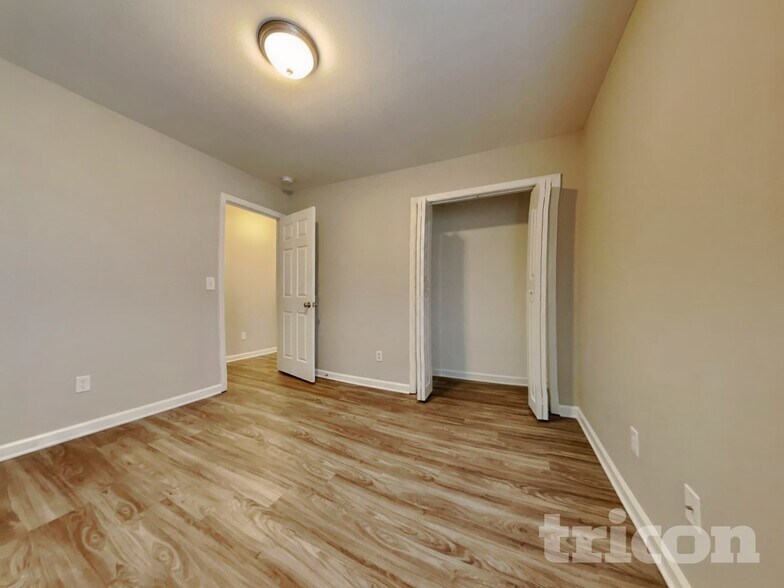 Building Photo - 163 Arbor Springs Dr