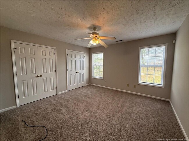 Building Photo - 105 Yasmine Dr