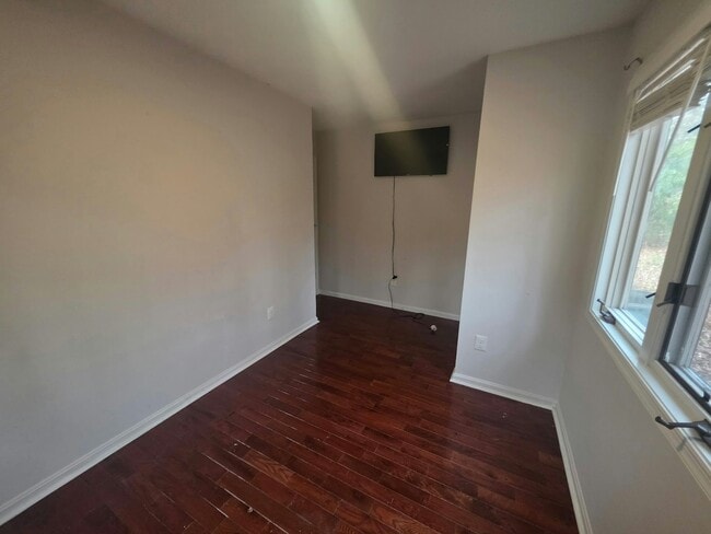 Building Photo - 3120 Creedon Dr