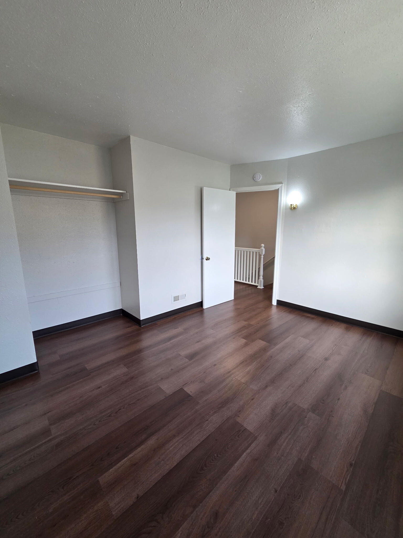 Building Photo - 529 NW 15th Dr