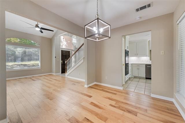 Building Photo - 2569 Castle Cir