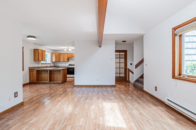 Building Photo - 3BD, 2.5BA Boulder Townhome with 2 Parking Spots
