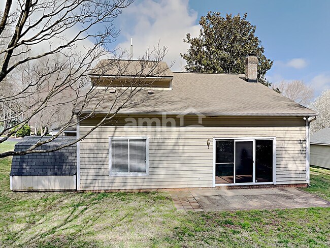 Building Photo - 9319 Cedar River Rd