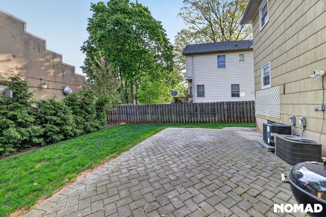 Building Photo - Charming 2BR Apartment in Metuchen