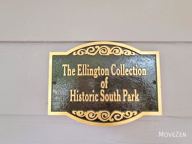 Building Photo - 817 Ellington St
