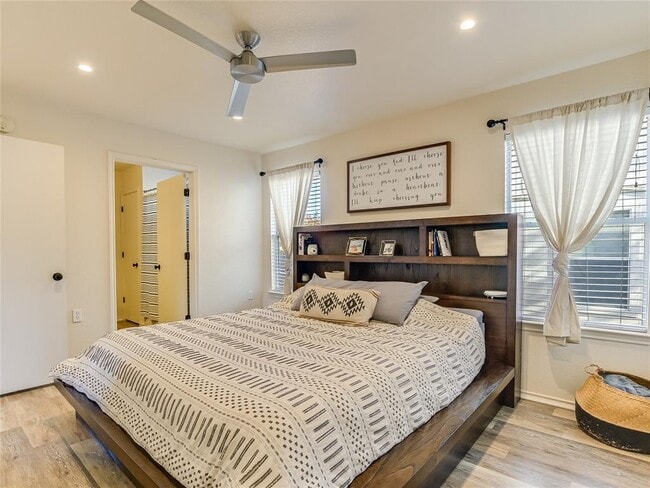 Building Photo - 5516 Rayburn Ln