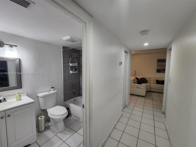 Building Photo - 13850 SW 62nd St