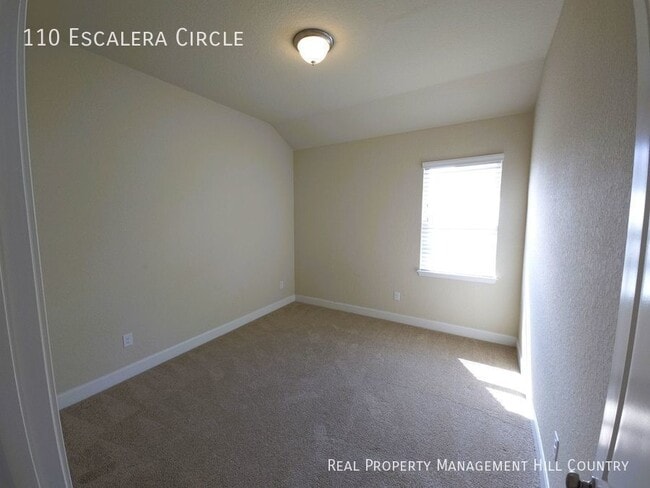 Building Photo - Luxurious Living in a Gated Community - 4 ...