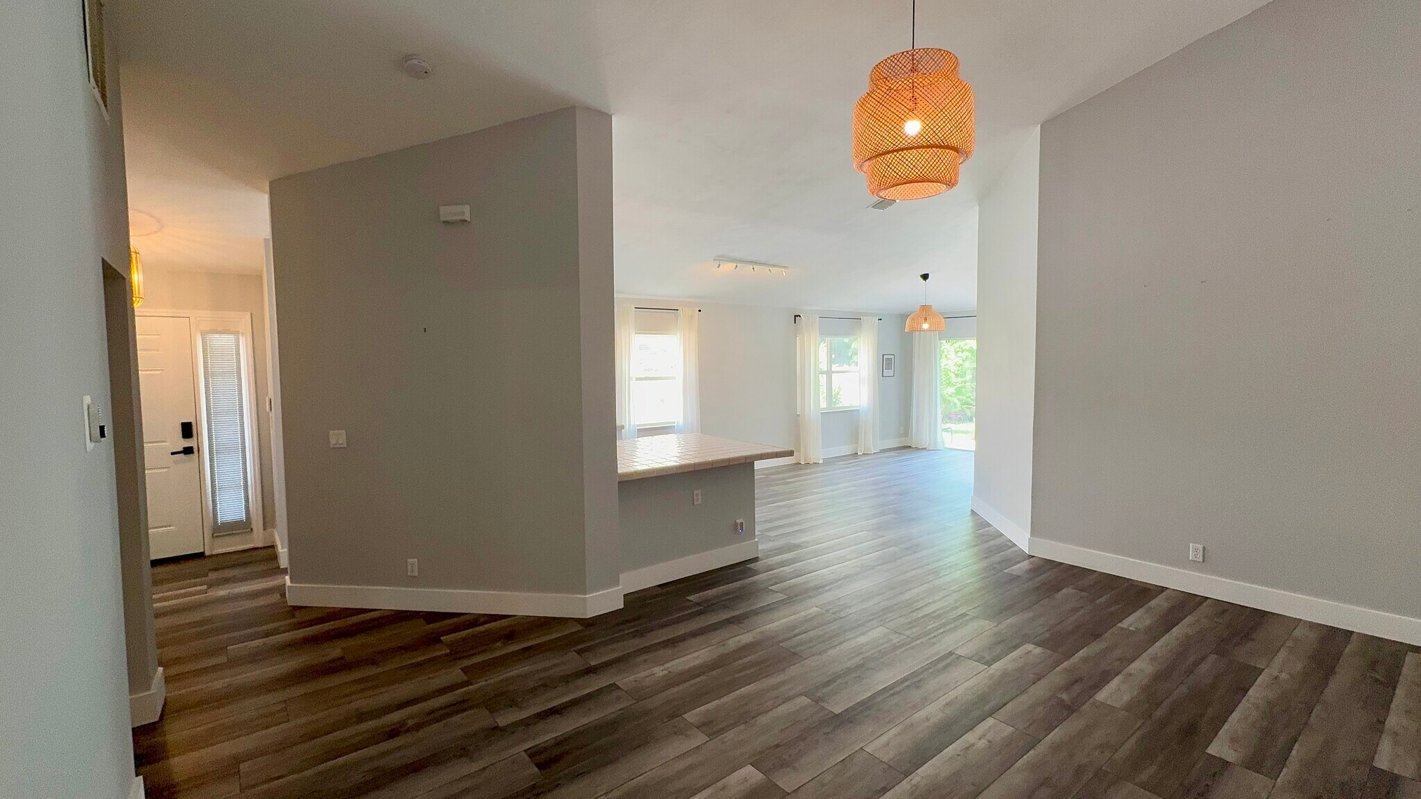Building Photo - 5465 Grande Palm Cir