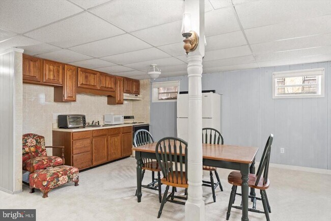 Building Photo - 436 Castleton Meadows Ln