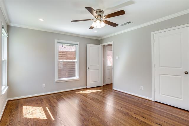Building Photo - 9250 San Fernando Way