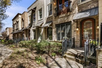 Building Photo - 395 Laurent St NW