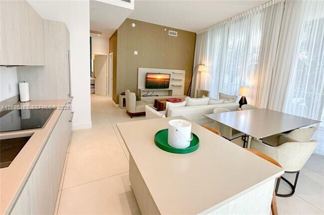 Building Photo - 4111 S Ocean Dr