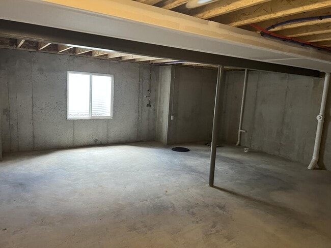 Building Photo - 34 Pheasant Ln