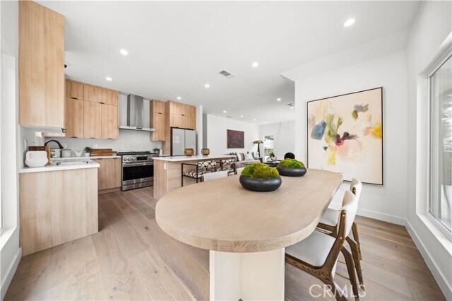 Building Photo - 2203 Pelham Ave