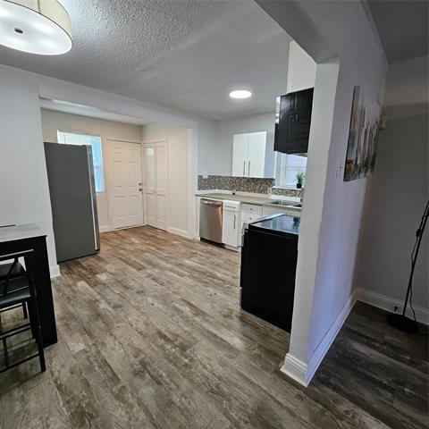 Building Photo - 222 W Woodin Blvd