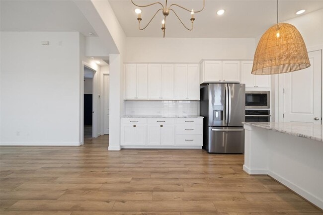 Building Photo - 22609 Bristlegrass Ln