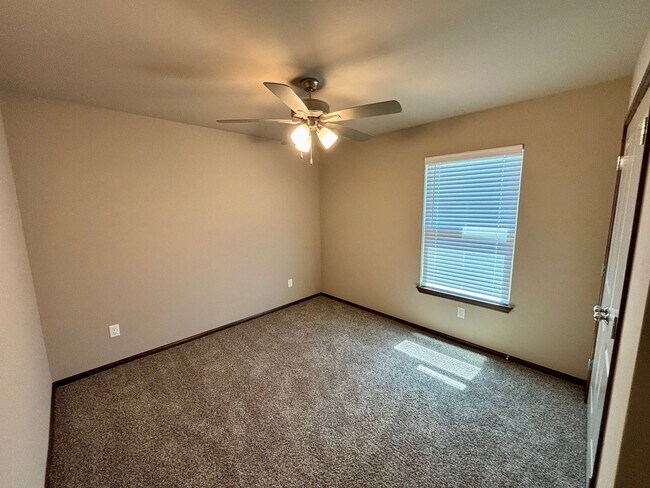 Building Photo - Wonderful 3 Bed 2 Bath Home in Norman