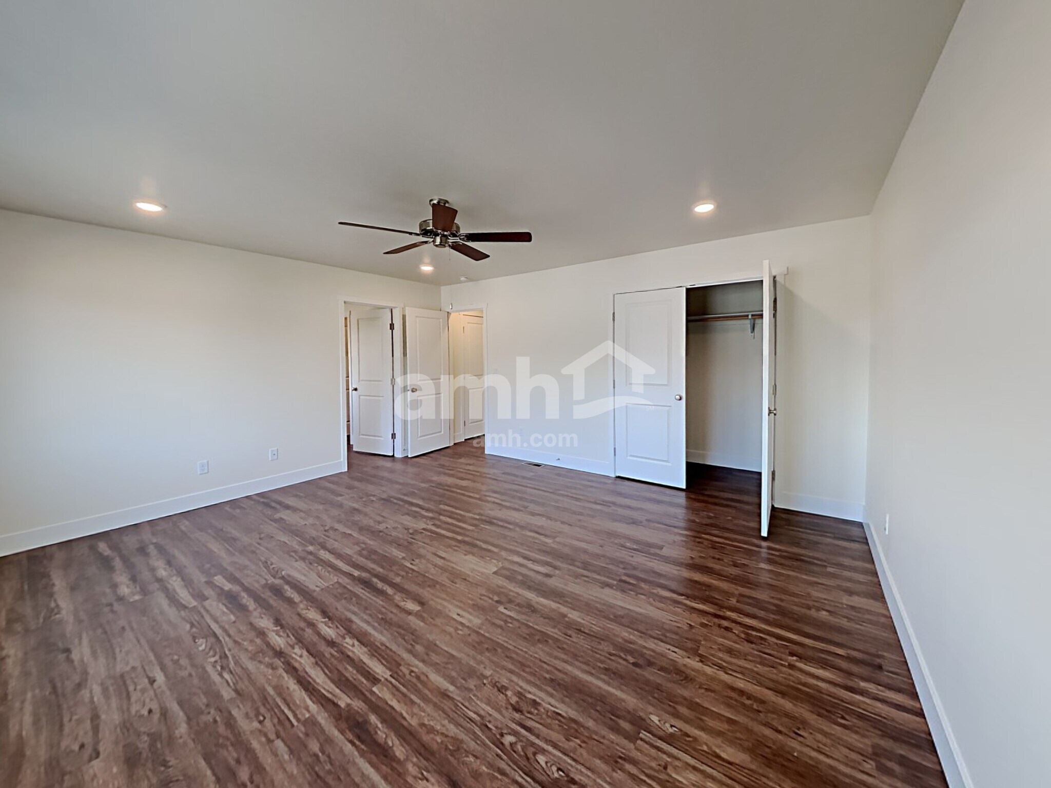 Building Photo - 19311 17th Ave Ct E