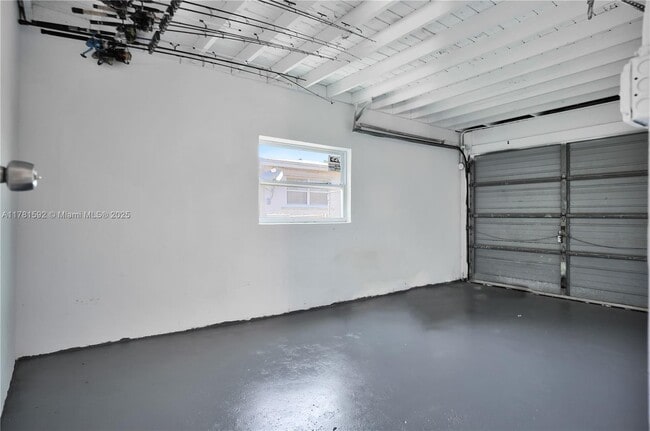 Building Photo - 30100 SW 168th Ct