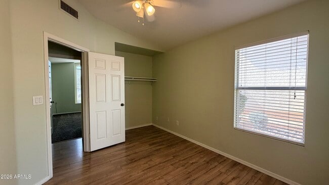 Building Photo - 1381 S Yucca Pl
