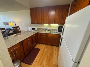 Building Photo - Available Now! Furnished Downtown 1 Bed/ 1 Bath Condo with A/C & Pool at Kukui Plaza