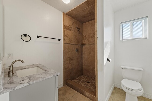 Building Photo - 11618 Biscayne Way