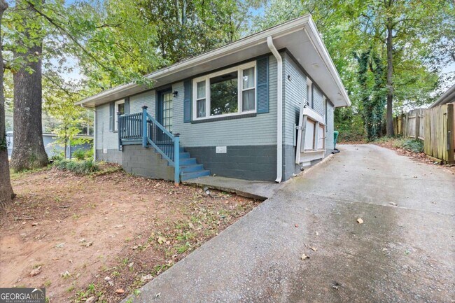 Primary Photo - 1763 Pennington Pl SE