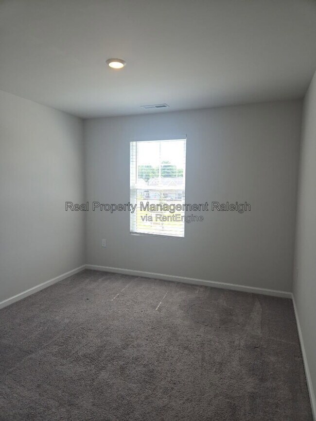 Building Photo - 1029 Aberleigh Ln