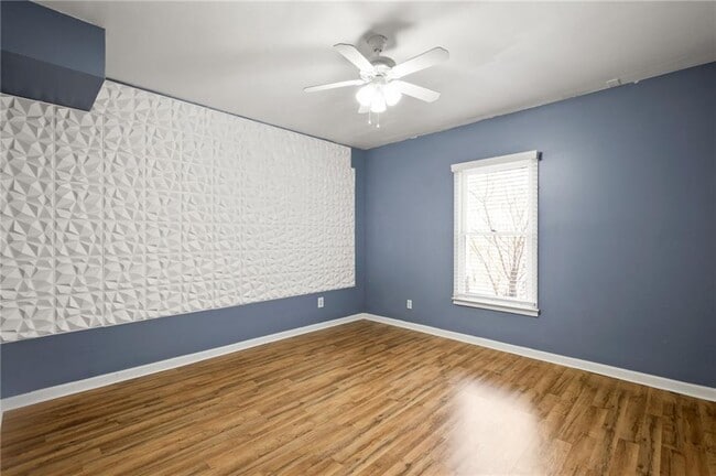 Building Photo - 675 Clearwater Pl