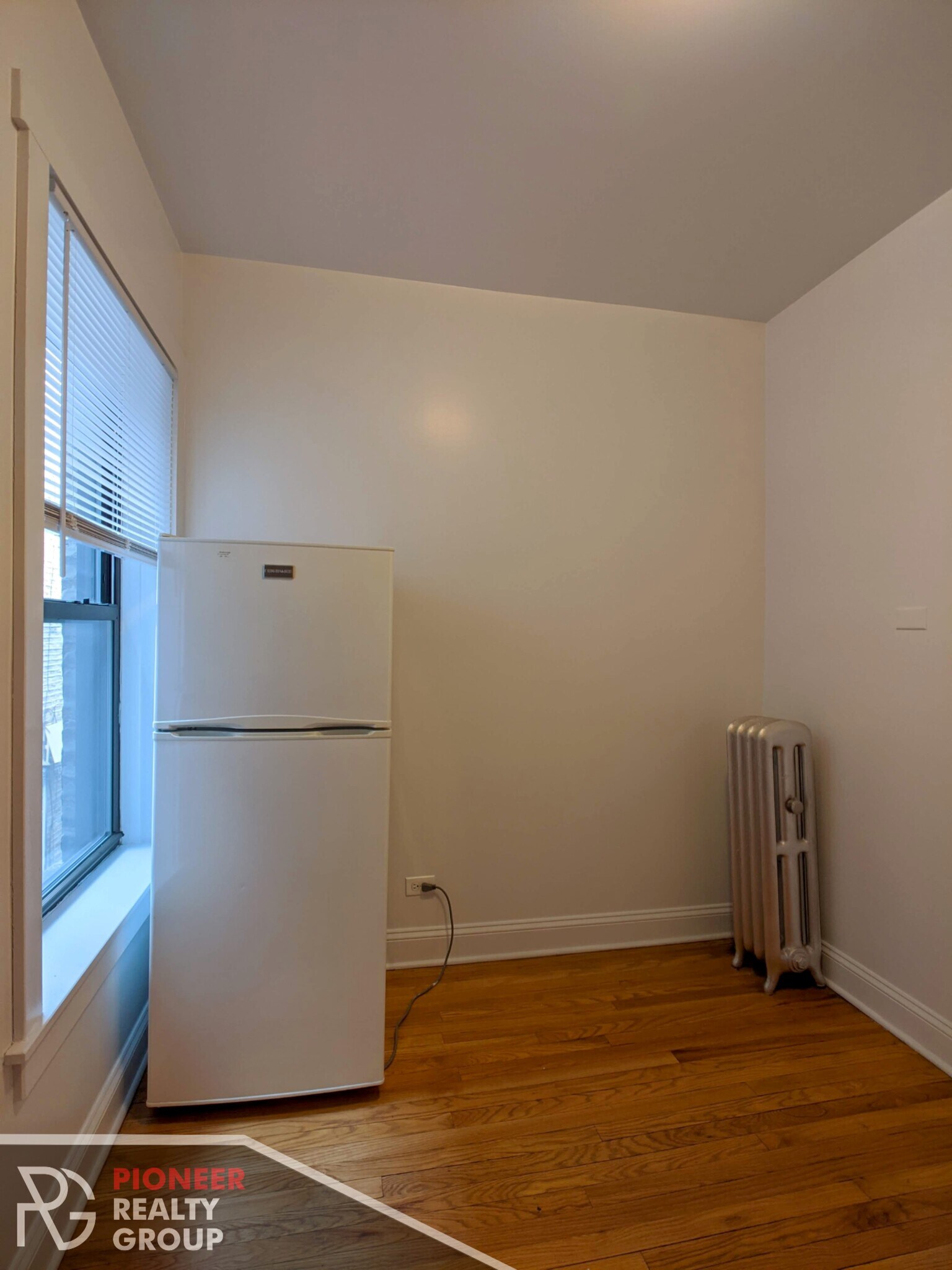 Building Photo - 2648 N Spaulding Ave