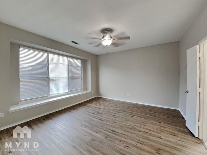 Building Photo - 541 Baverton Ln