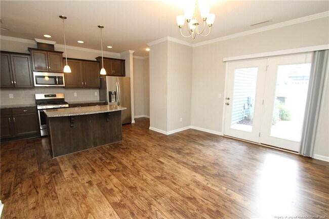 Building Photo - 1043 Myers Point Dr
