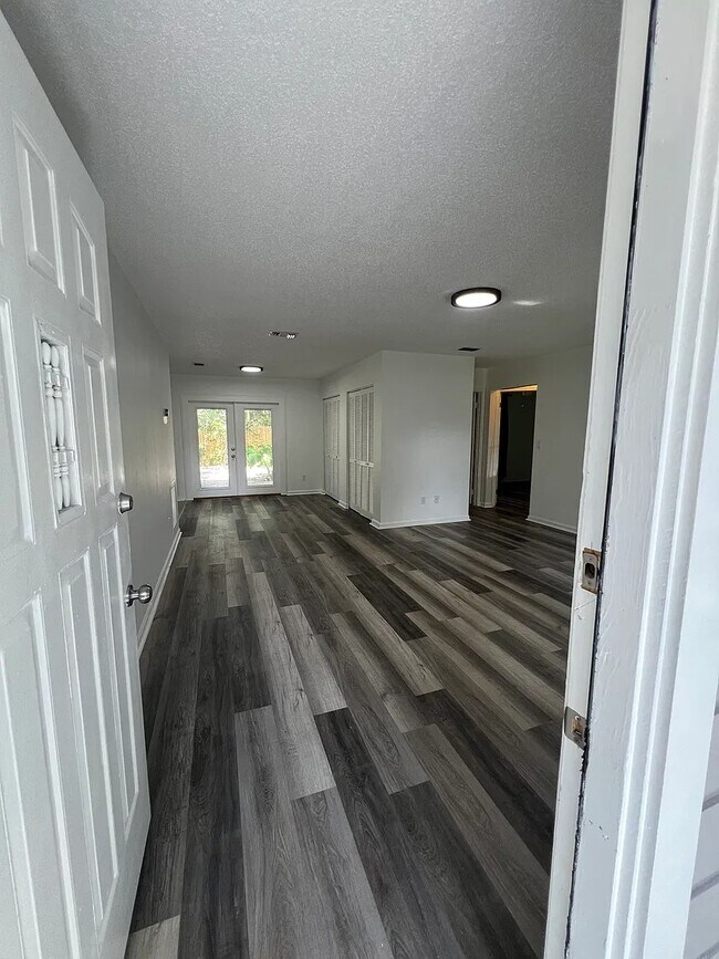 Building Photo - 2146 Golden Isle Ct