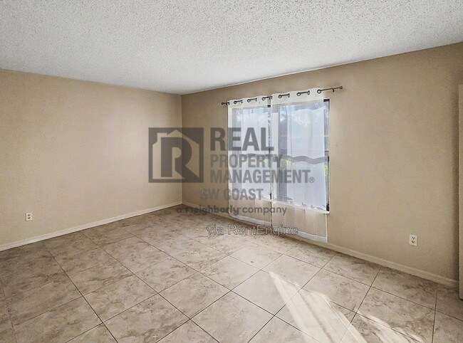 Building Photo - 12471 McGregor Blvd
