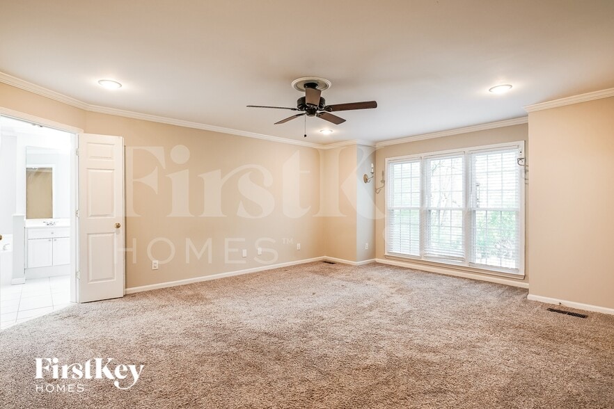 Building Photo - 5143 Colonial Park Rd