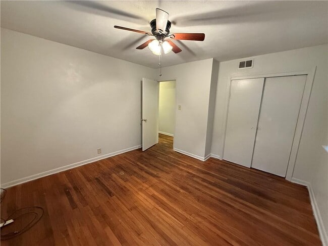 Building Photo - 2465 Rothfield Pl