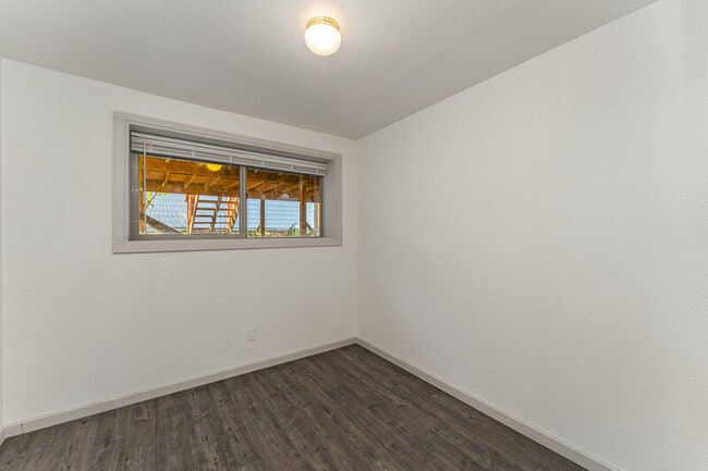 Building Photo - 9215 Evanston Ave N